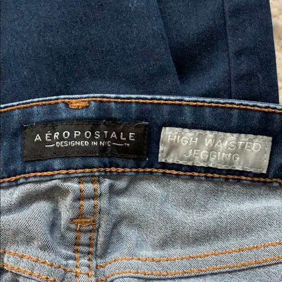 Aeropostale High Waisted Jegging - Picture 3 of 4